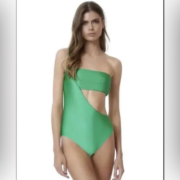 PQ swim one piece NWT - Picture 3 of 9